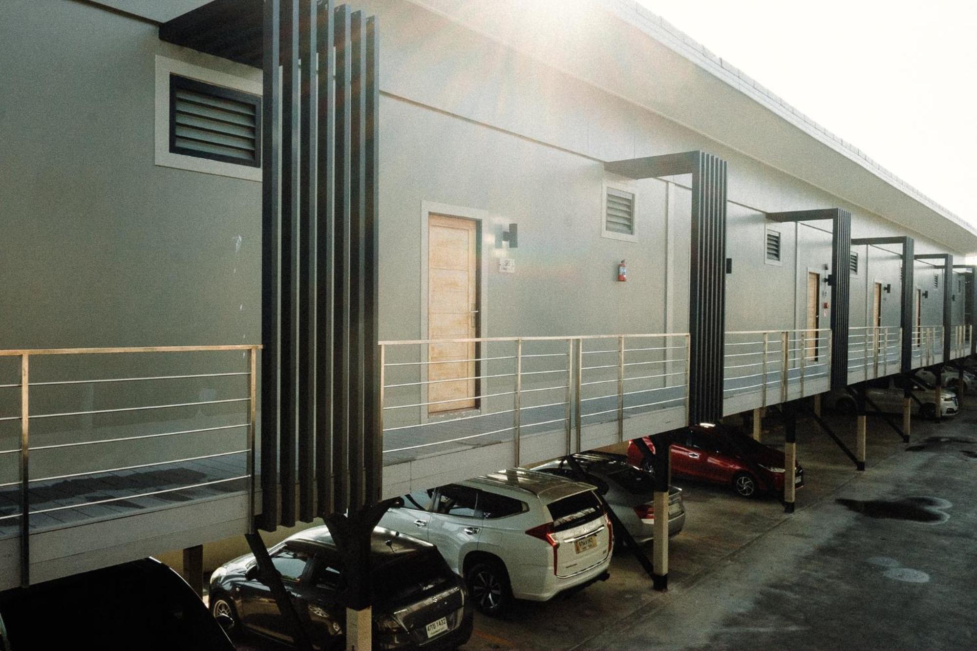 Hotel Baan Tah On The Sea Bang Sare Exterior foto