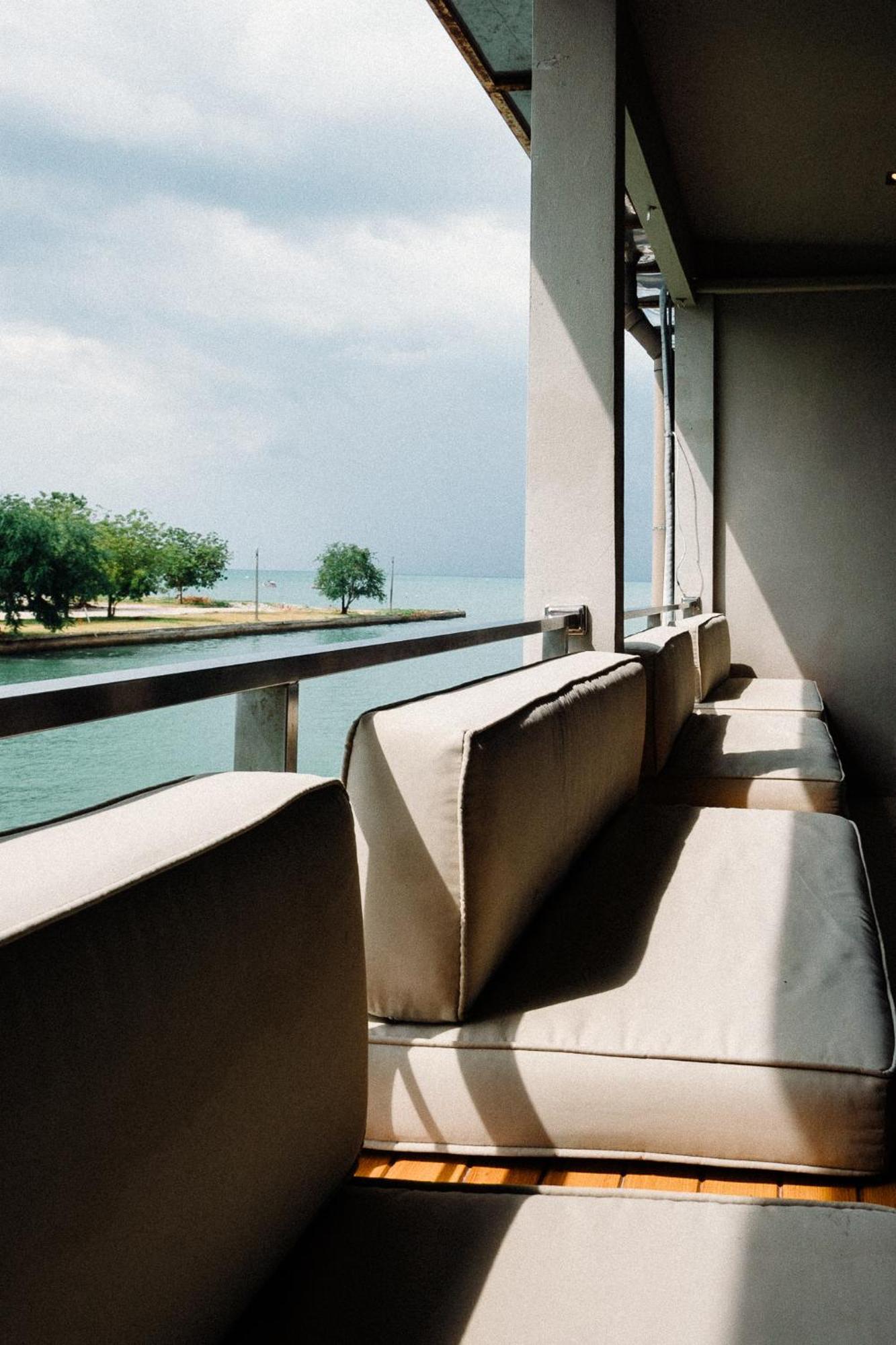 Hotel Baan Tah On The Sea Bang Sare Exterior foto