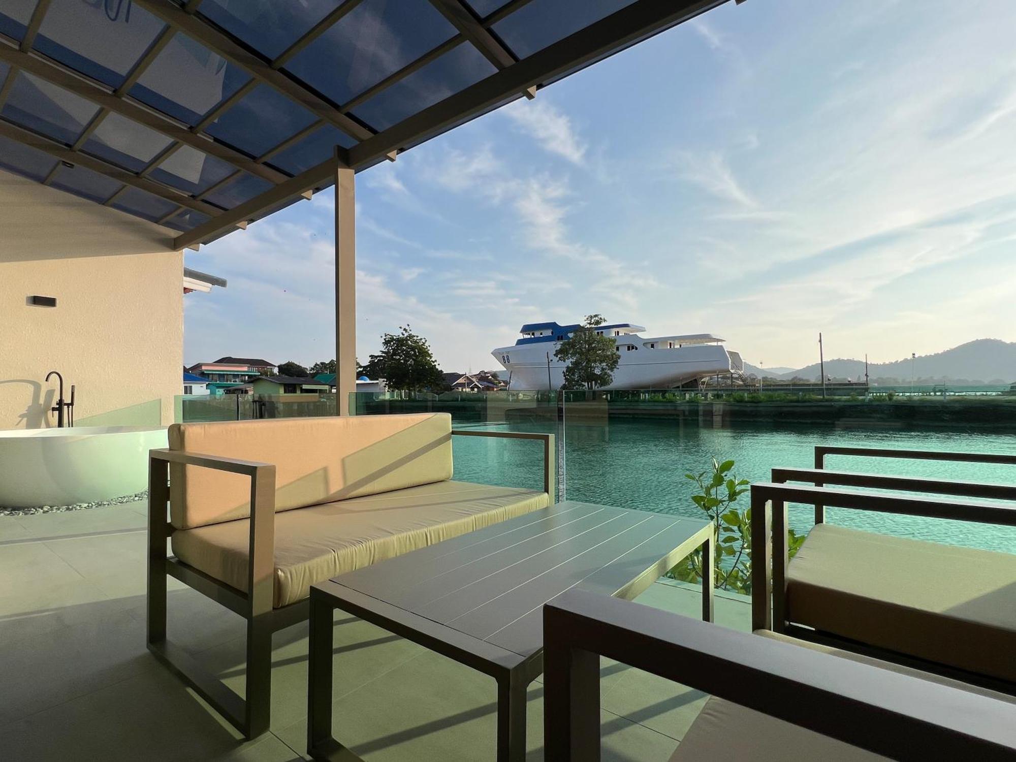 Hotel Baan Tah On The Sea Bang Sare Habitación foto